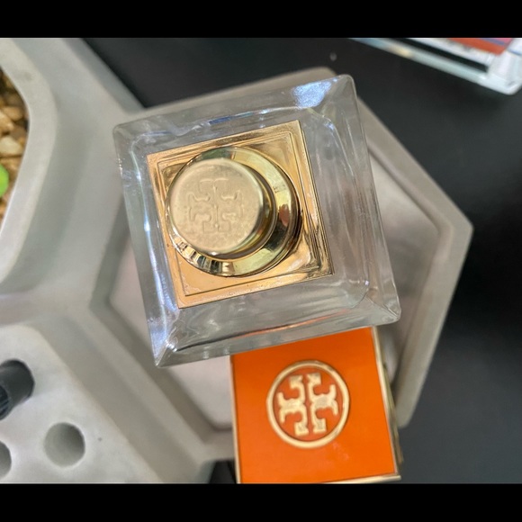 Tory Burch - Picture 5 of 5